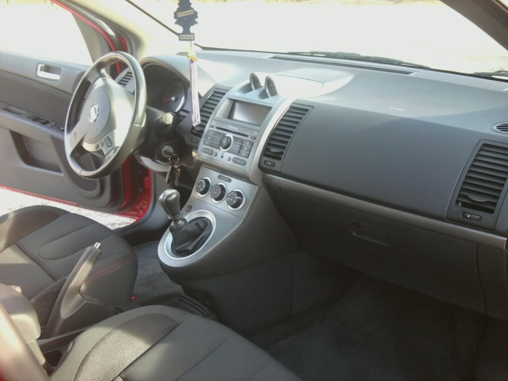 Nissan Sentra B16