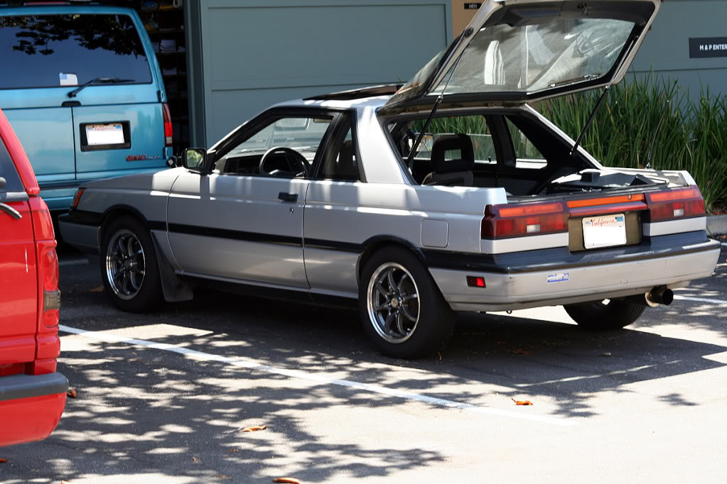 Nissan Sentra Coupe