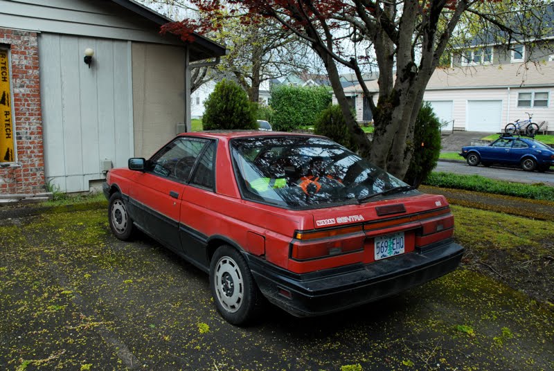 Nissan Sentra Coupe