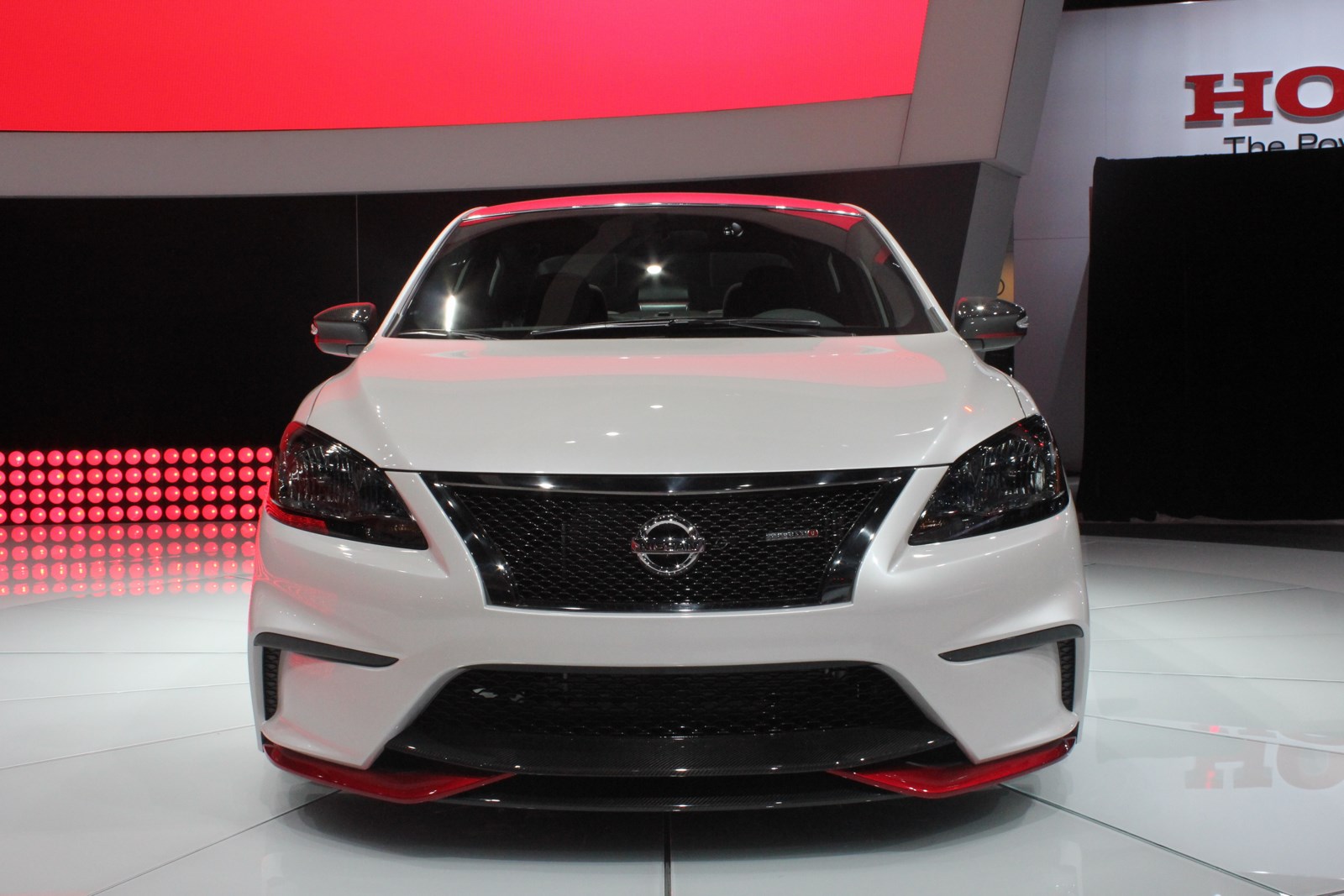 Nissan Sentra Nismo Concept