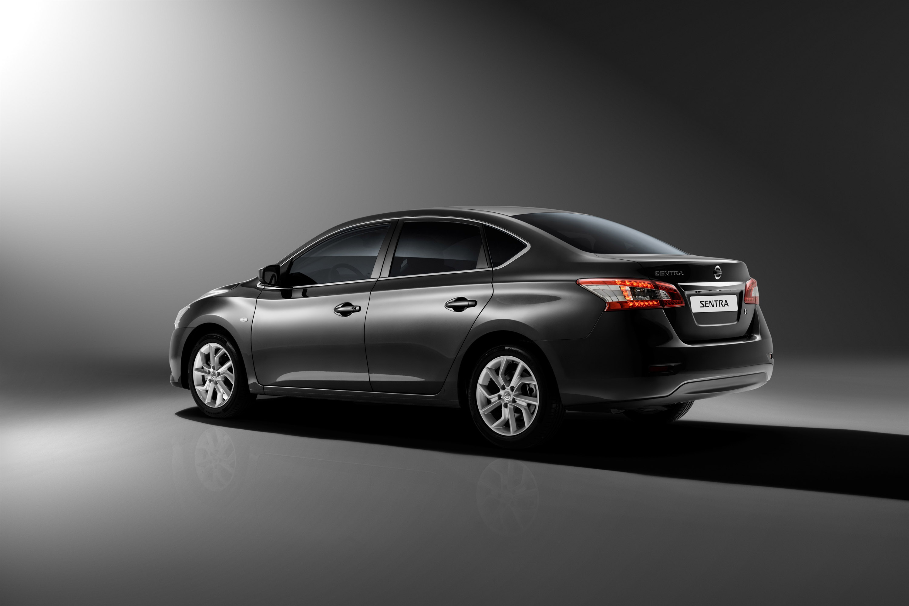 Nissan Sentra S 2015