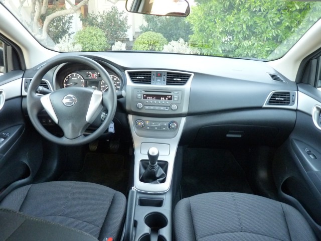 Nissan Sentra S