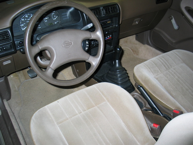 Nissan Sentra Xe