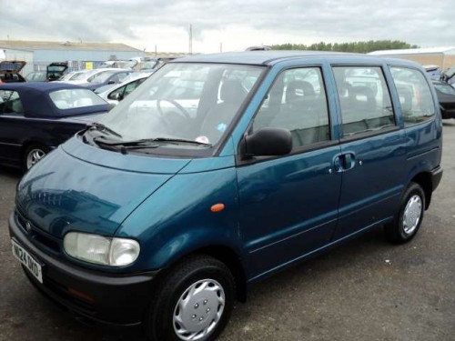 Nissan Serena 1996