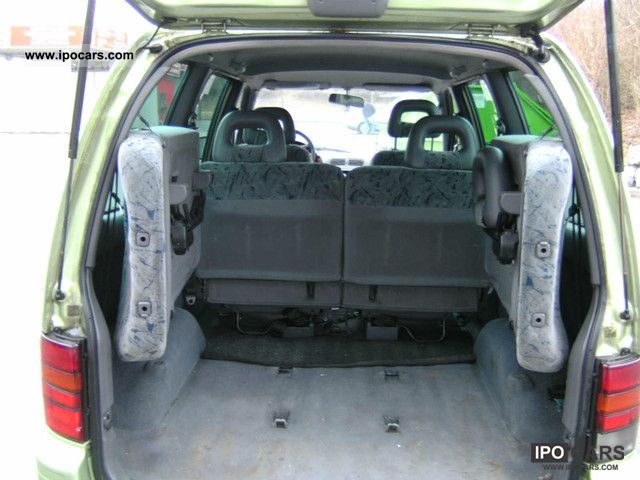 Nissan Serena 1997
