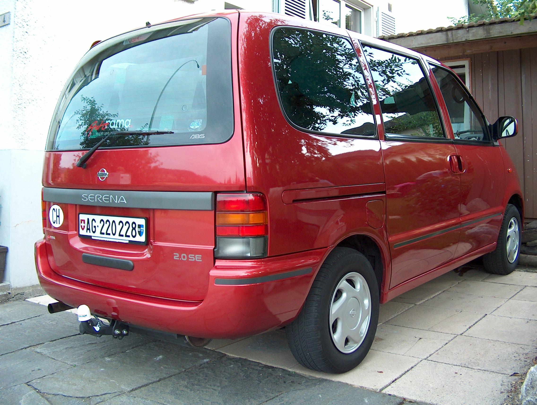 Nissan Serena 1998