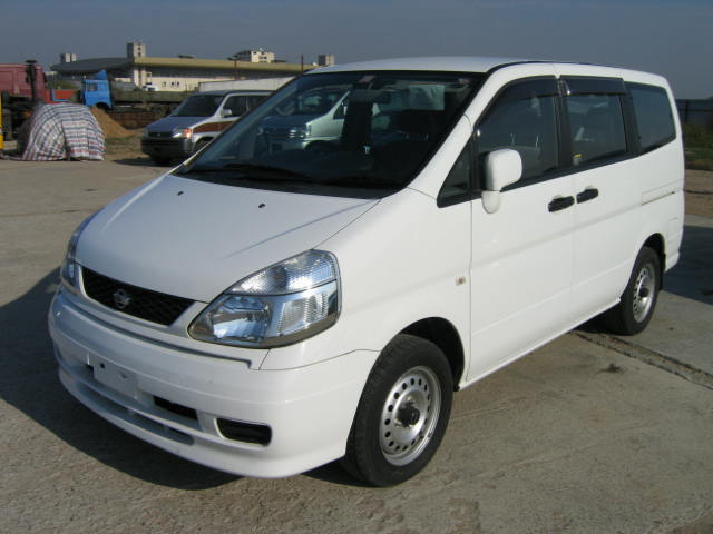 Nissan Serena 1999