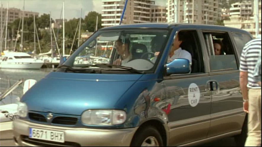 Nissan Serena 2001