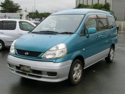 Nissan Serena 2001