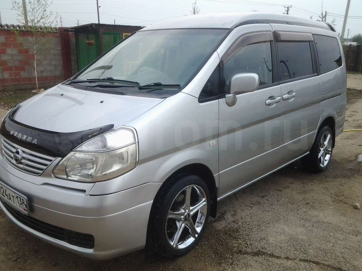 Nissan Serena 2002