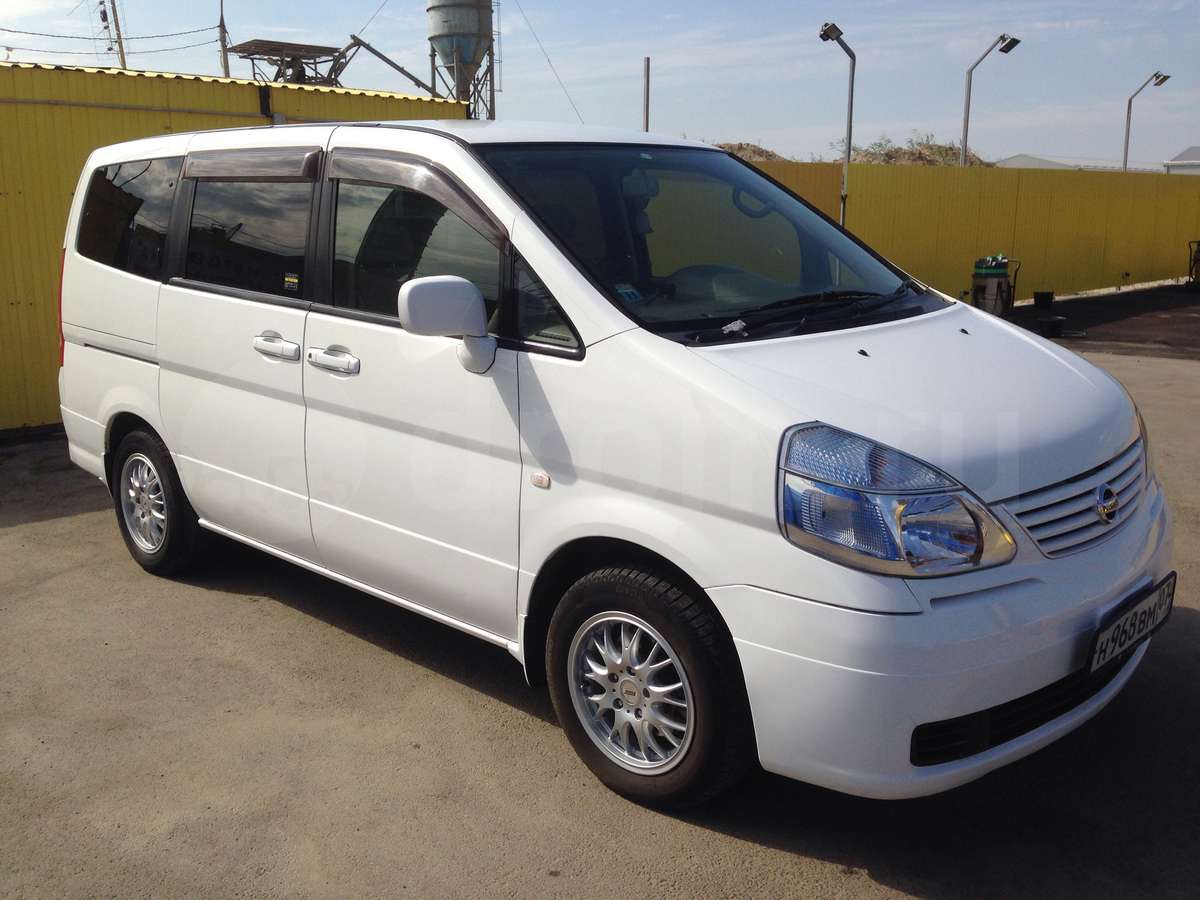 Nissan Serena 2002
