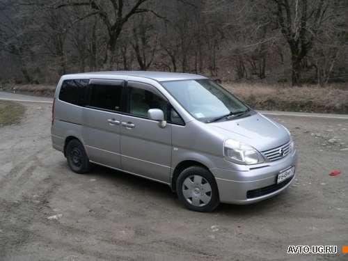 Nissan Serena 2002