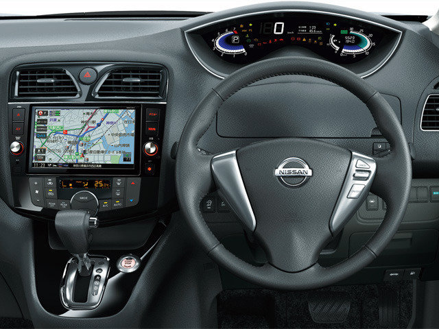Nissan Serena 2010