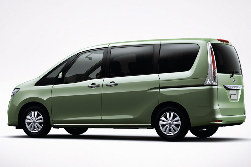 Nissan Serena 2012