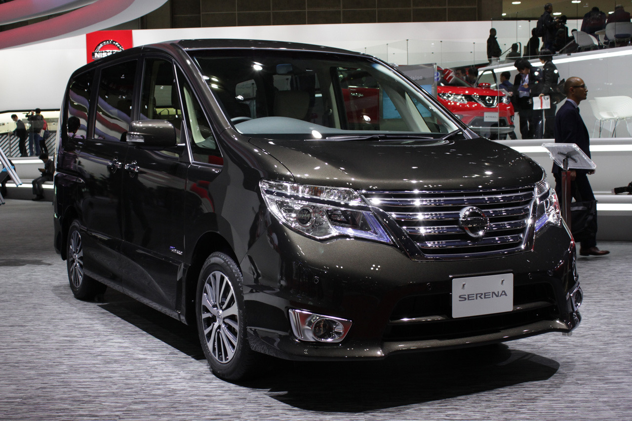 Nissan Serena 2013