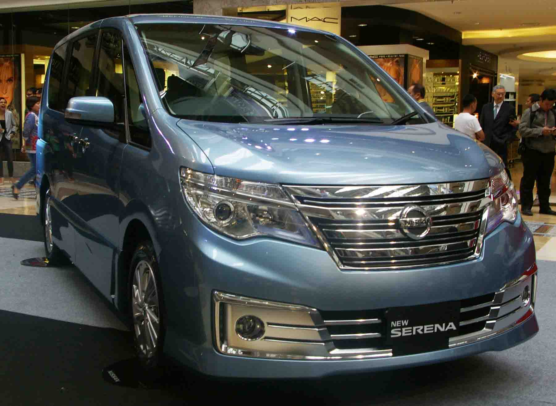 Nissan Serena 2016