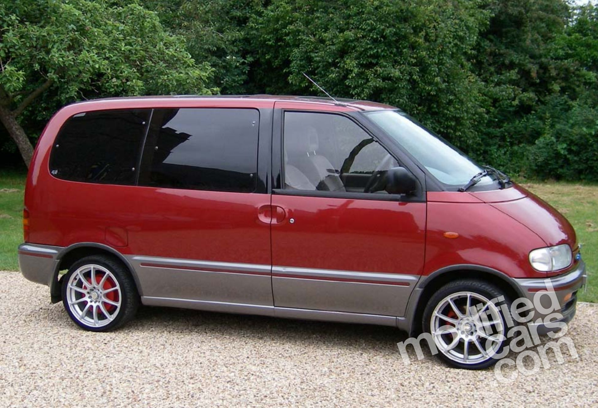 Nissan Serena 4x4