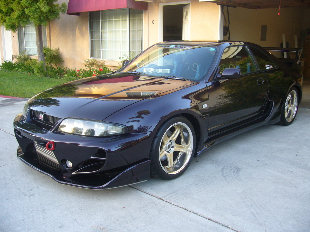 Nissan Skyline 1995