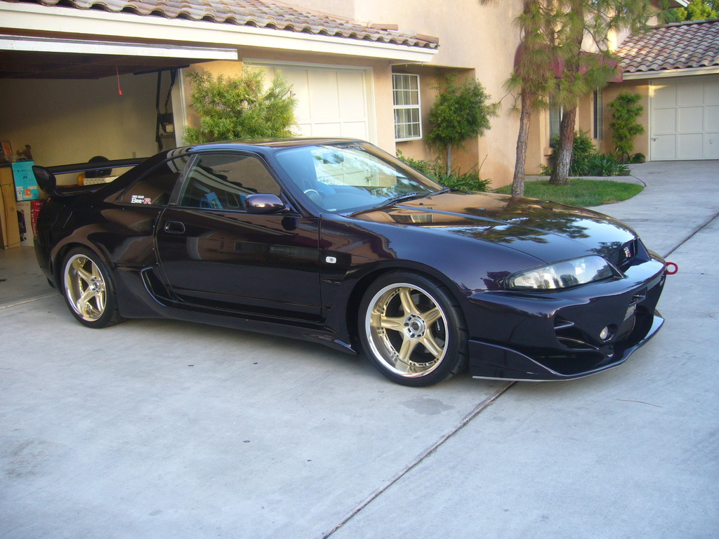Nissan Skyline 1995