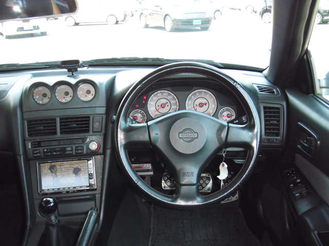 Nissan Skyline 1998