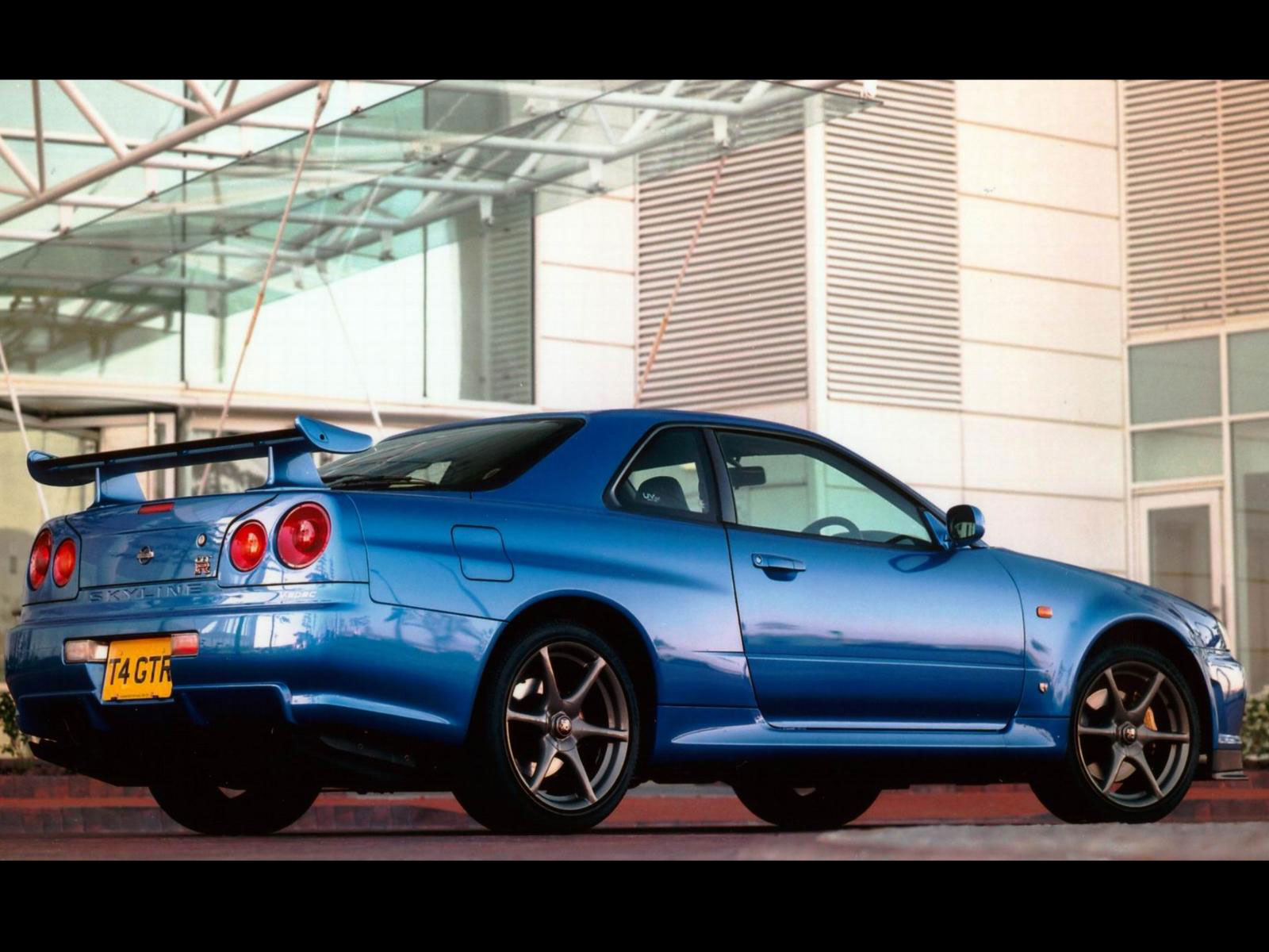 Nissan Skyline 1998