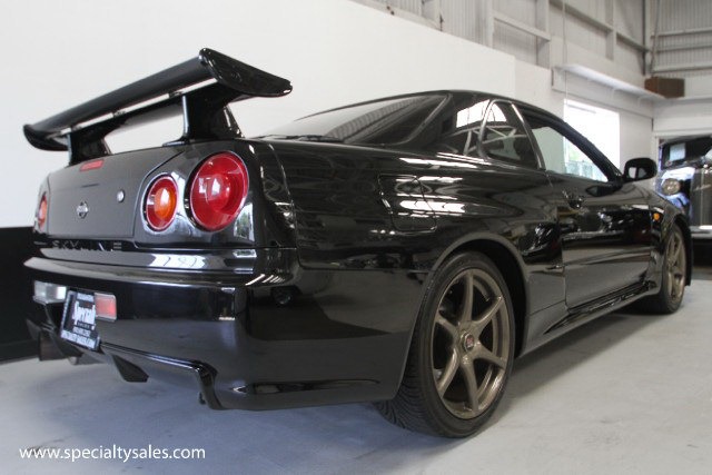 Nissan Skyline 1999