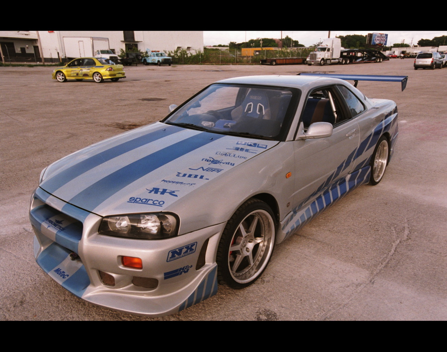 Nissan Skyline 1999
