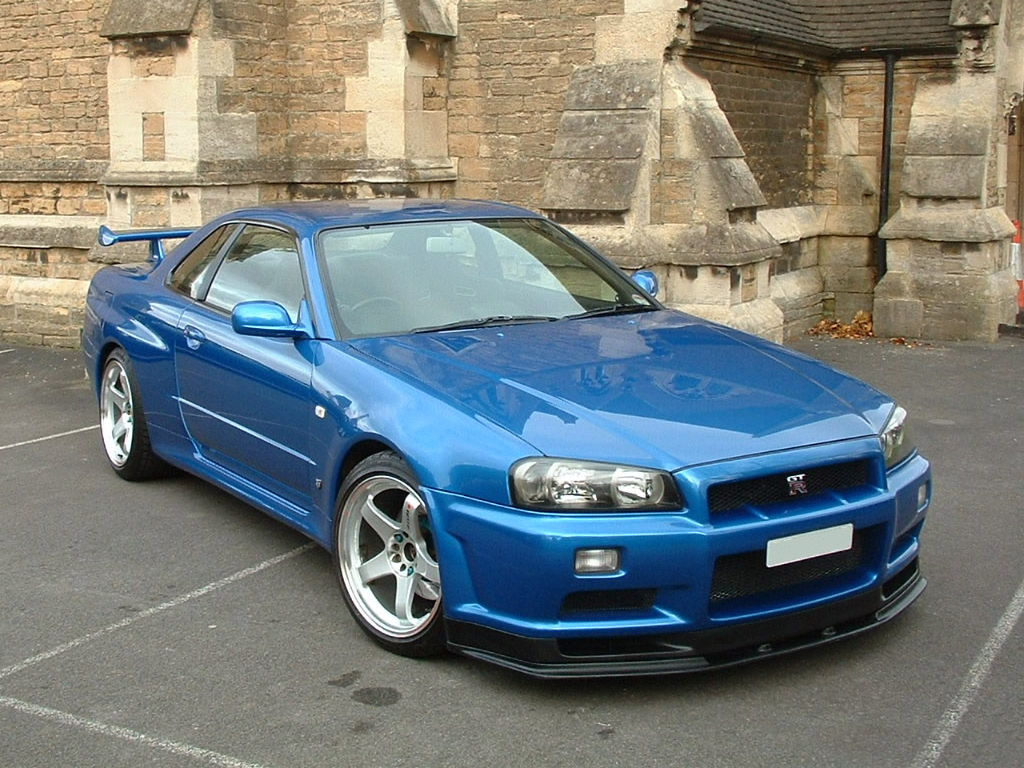 Nissan Skyline 1999
