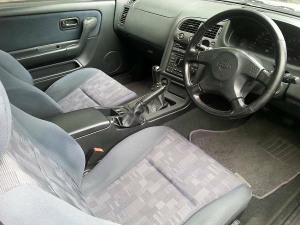 Nissan Skyline 2.5