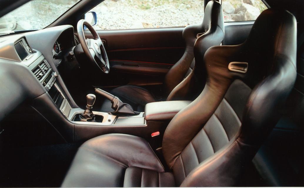 Nissan Skyline 2.5