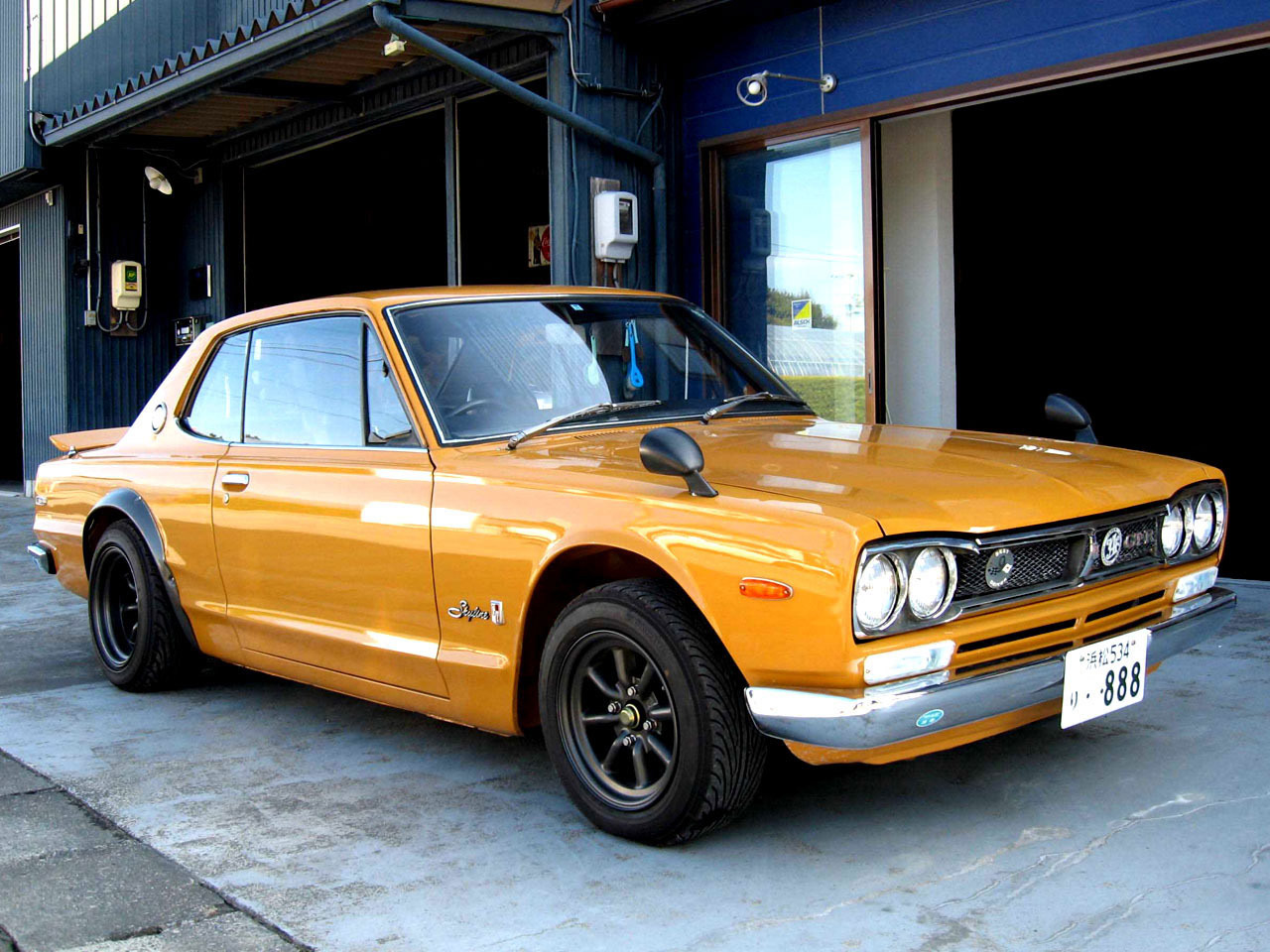 Nissan Skyline 2000