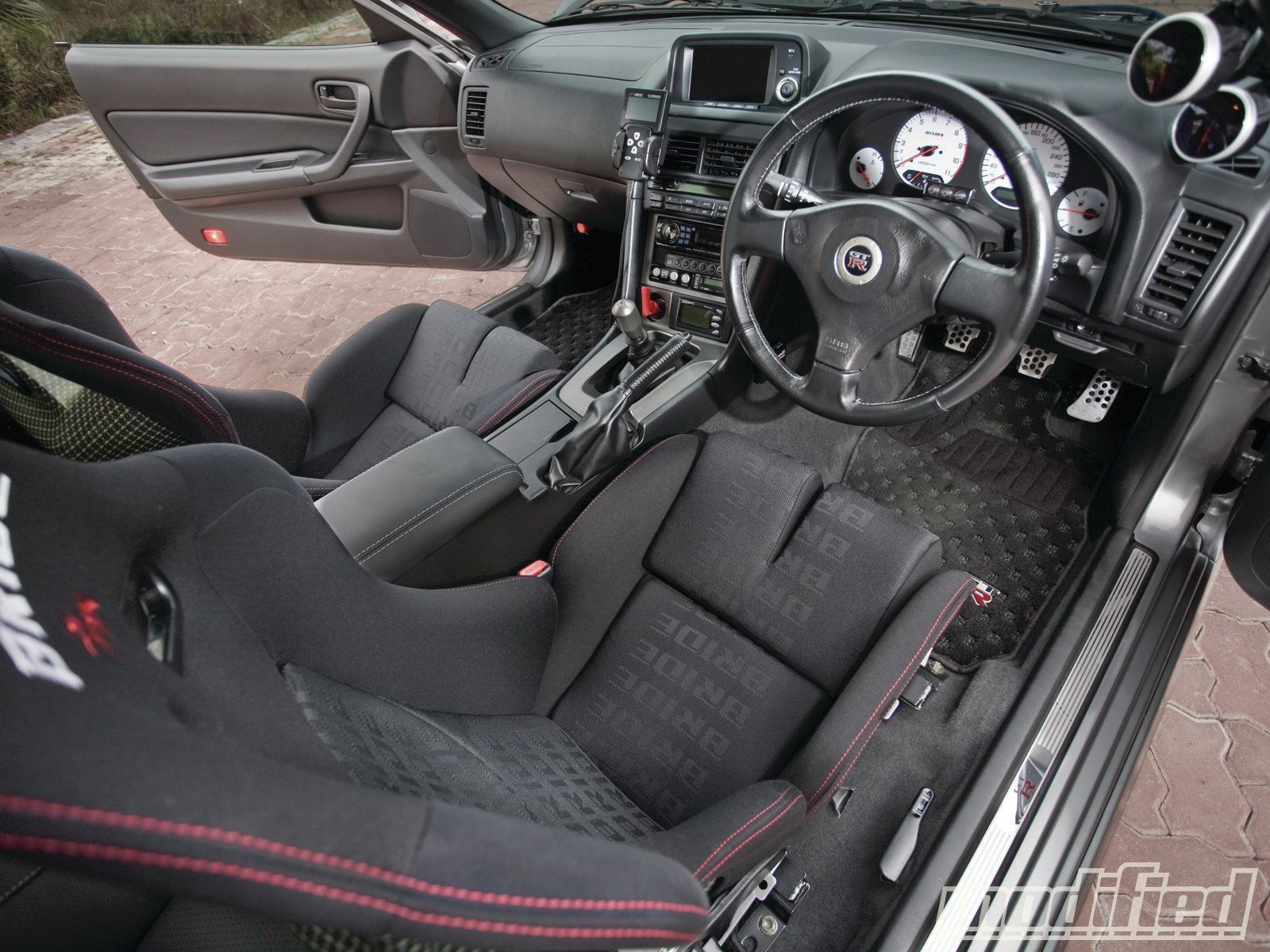 Nissan Skyline 2002