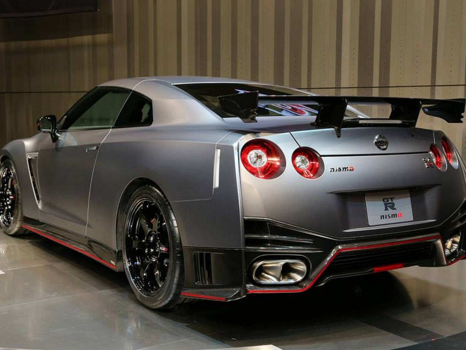 Nissan Skyline 2014