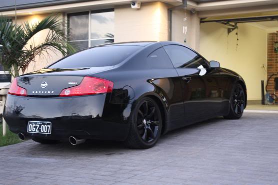Nissan Skyline 350
