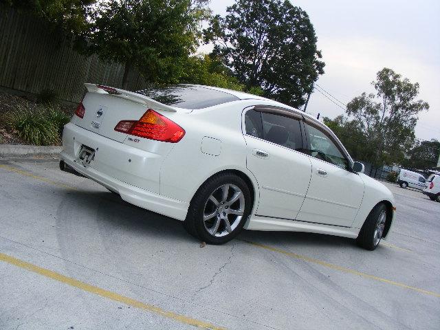 Nissan Skyline 350gt Sedan