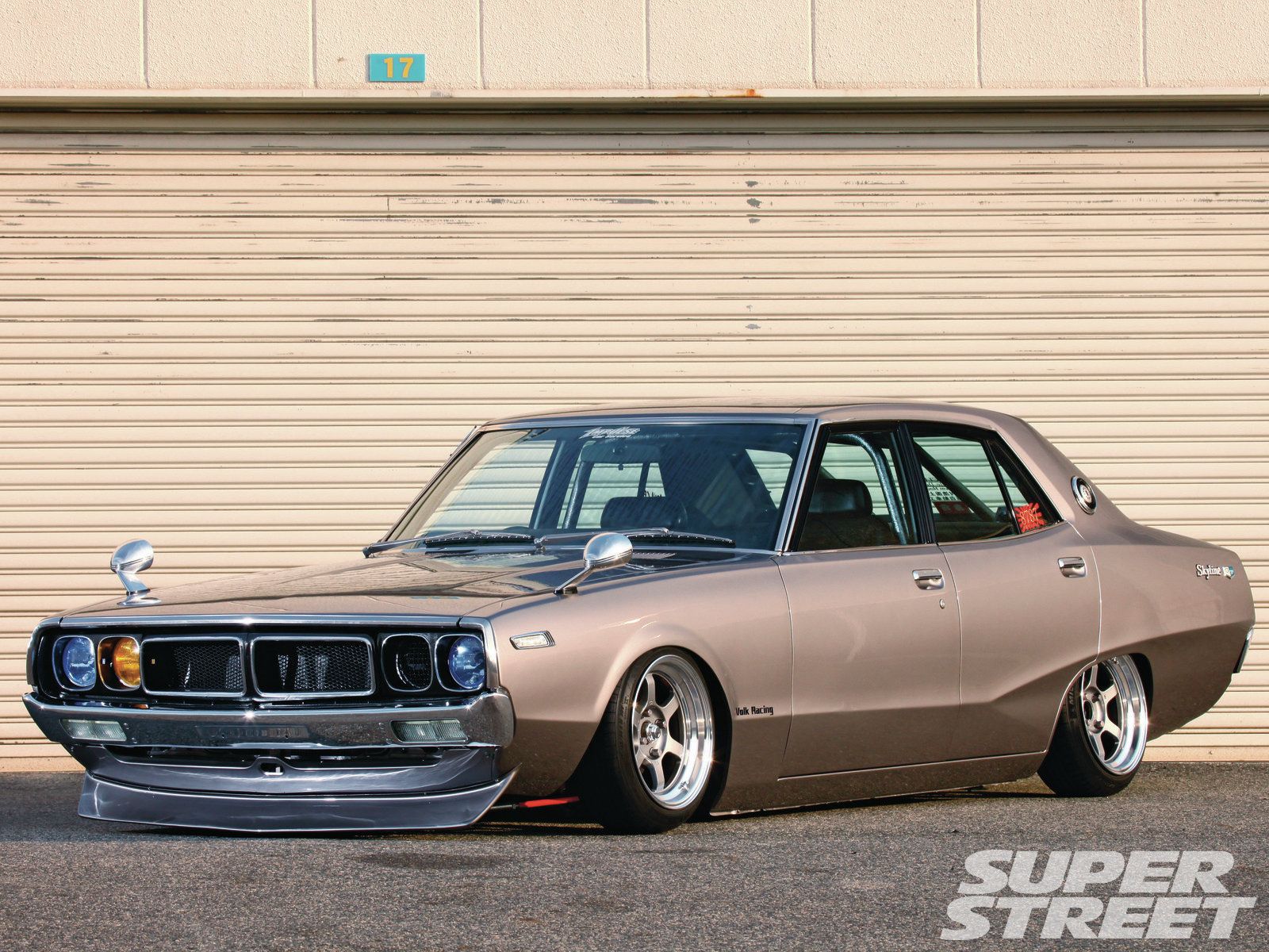 Nissan Skyline 72