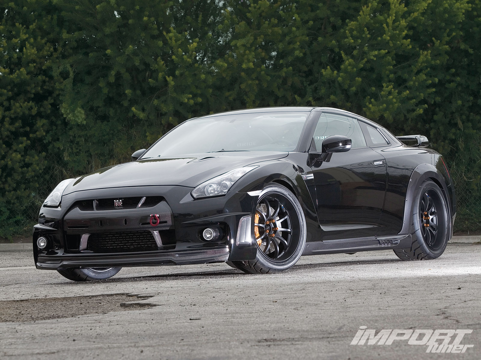 Nissan Skyline Black