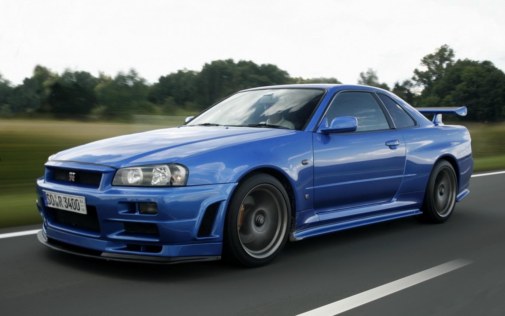 Nissan Skyline Blue