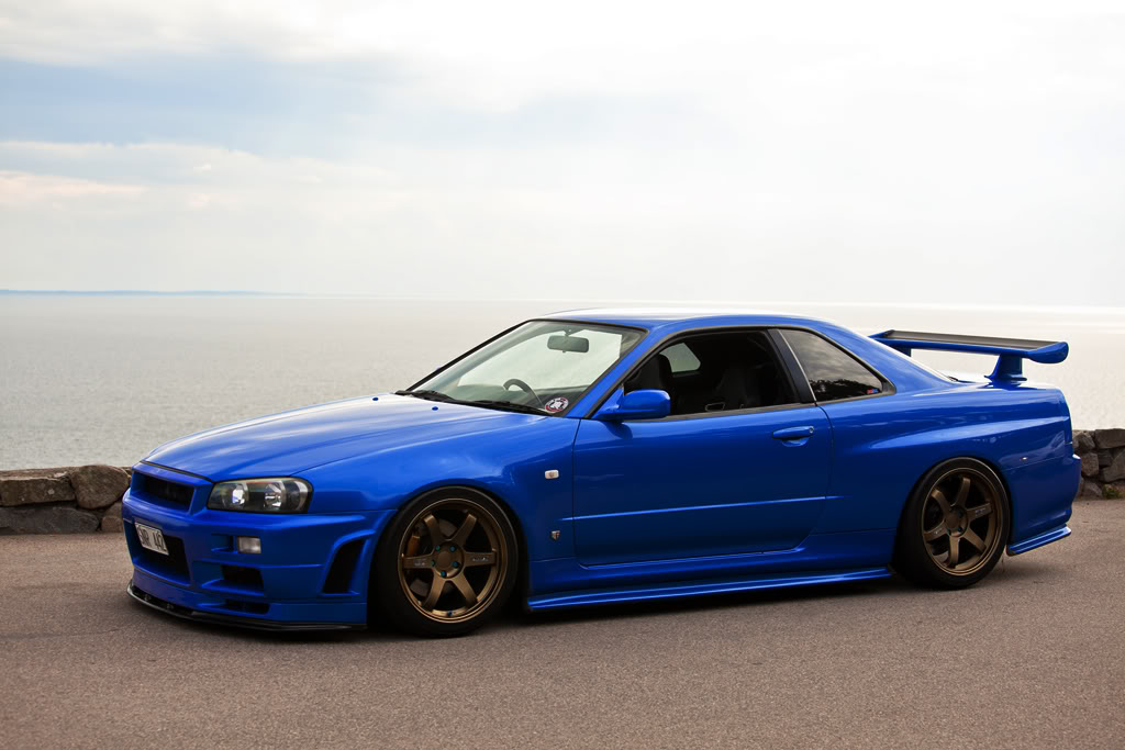 Nissan Skyline Blue