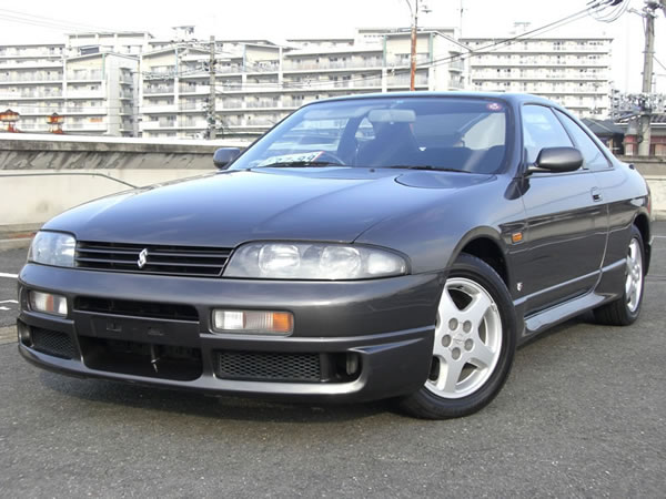 Nissan Skyline Er33