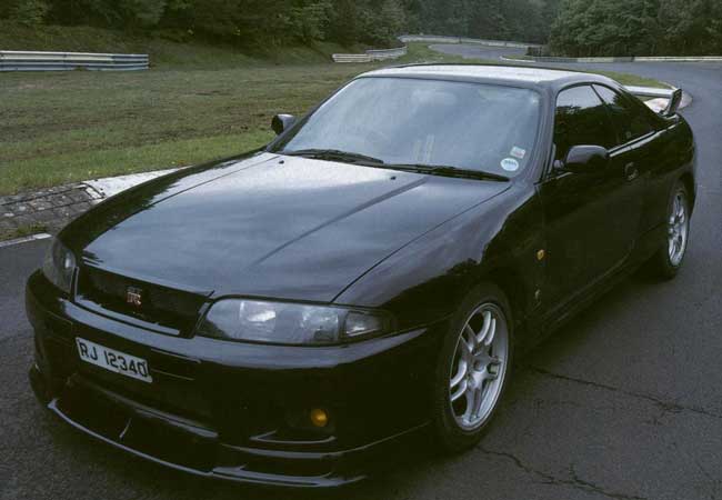 Nissan Skyline Er33