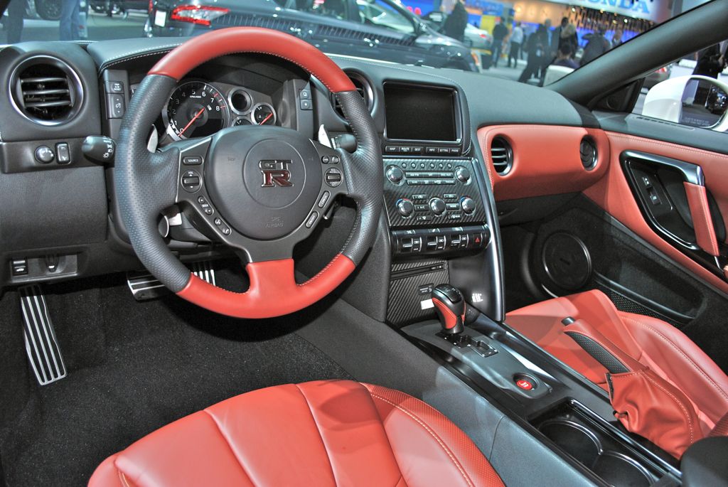 Nissan Skyline Gtr 2014