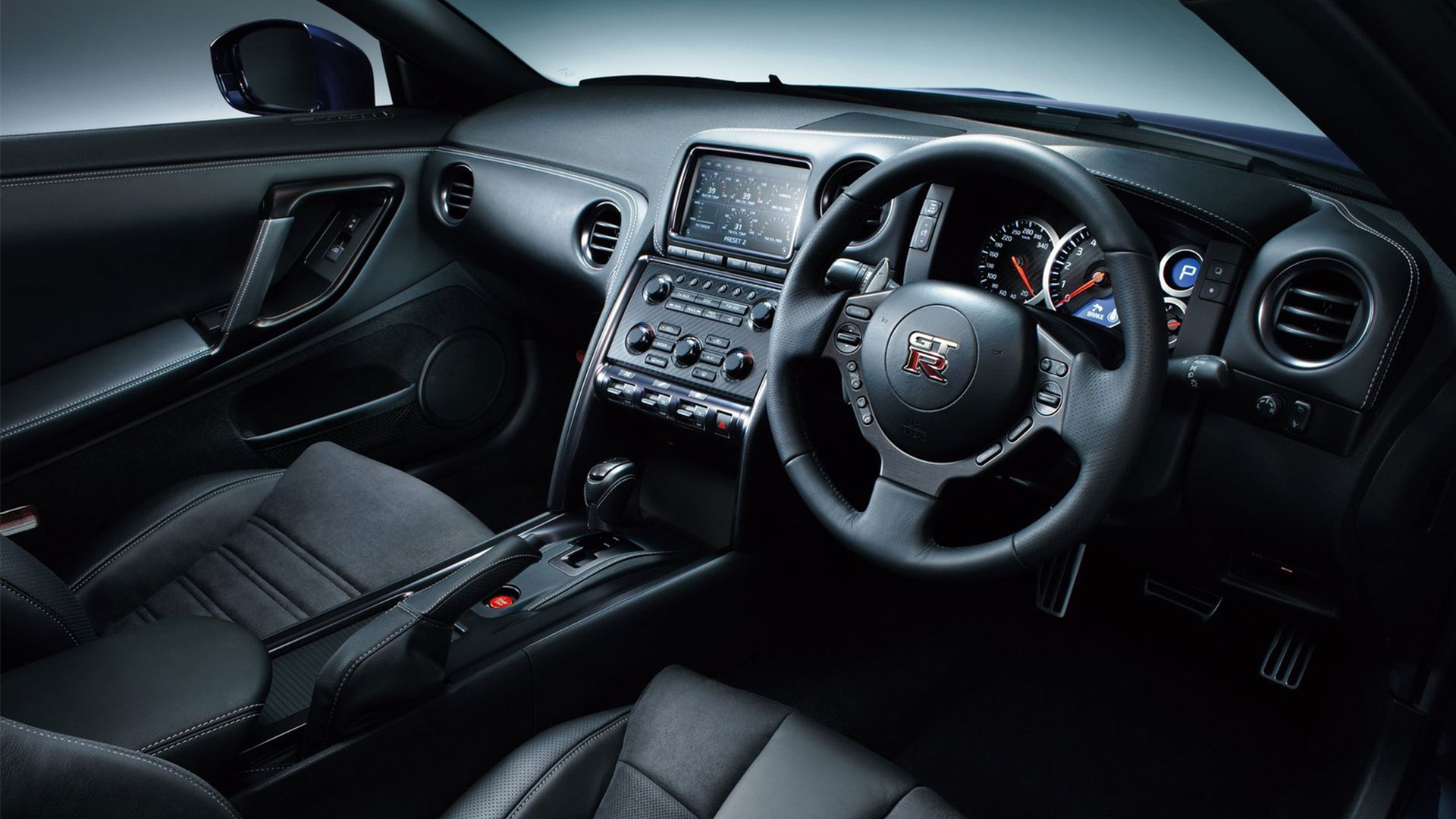 Nissan Skyline Gtr 2015