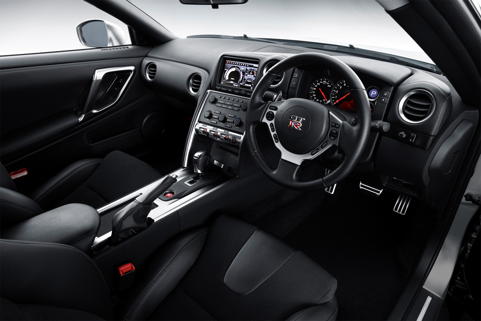 Nissan Skyline Gtr 2015