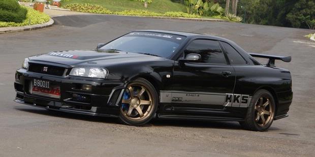 Nissan Skyline Modif