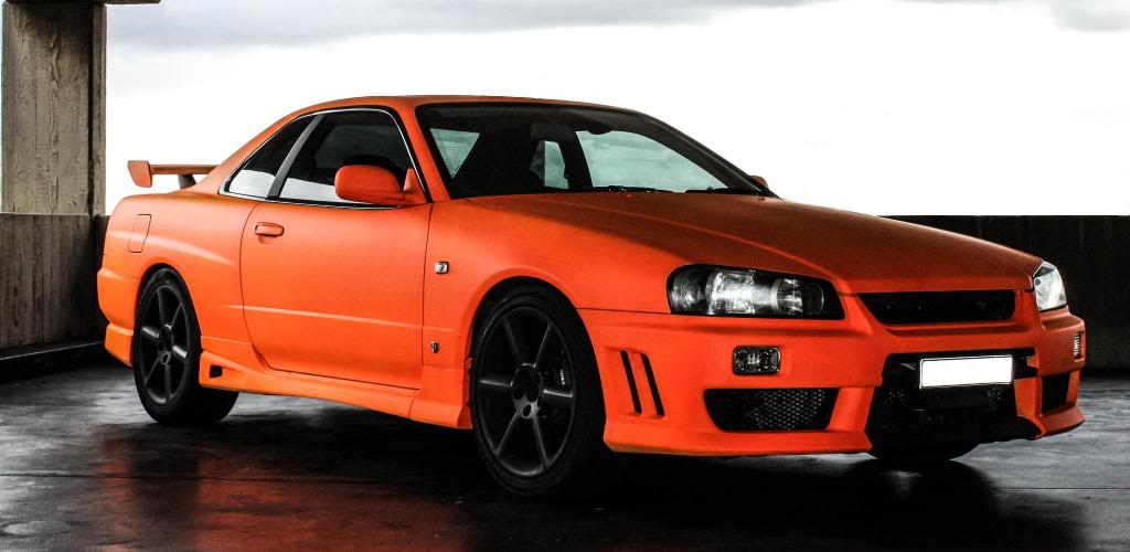 Nissan Skyline Orange