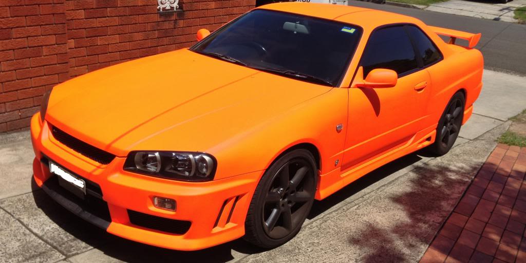 Nissan Skyline Orange