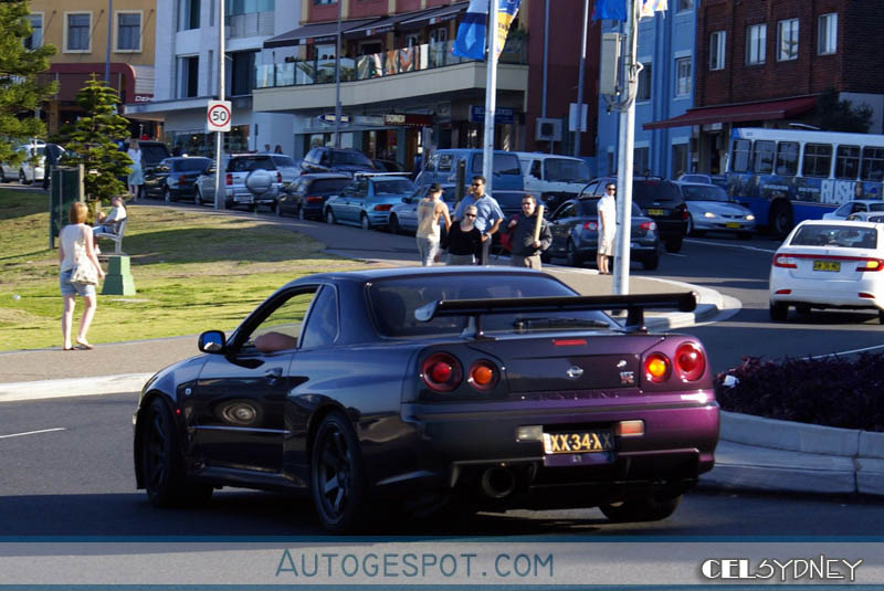 Nissan Skyline Purple