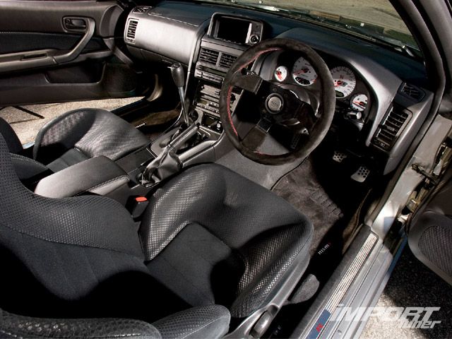 Nissan Skyline R34 Modified