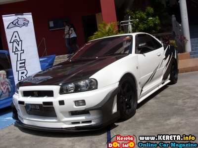 Nissan Skyline R34 Modified
